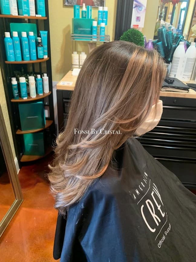 Caramel highlights on brunette hair
