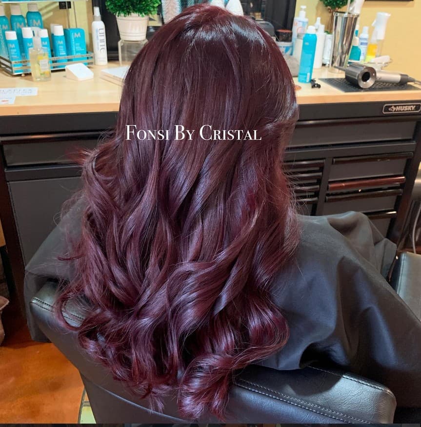 Deep red to burgundy color transformation